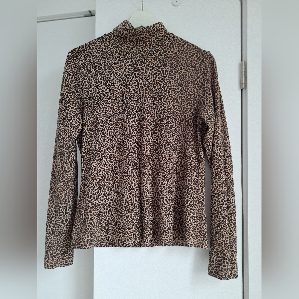 Frank & Oak leopard print turtleneck, size large